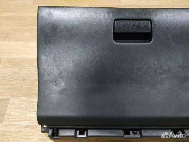 Бардачок Nissan Primera P11 (1995-2002)