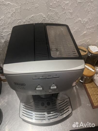 Кофемашина delonghi