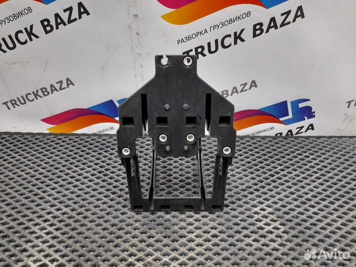 Кронштейн корпуса электрических контактов