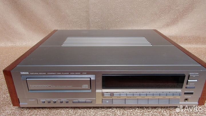 Yamaha CDX-2000
