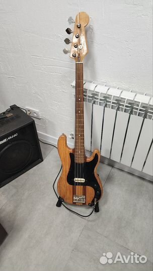 Бас гитара