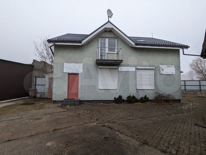 Производственная база с офисом в городе Пионерском