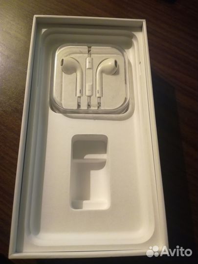 Коробка на iPhone 7 Plus