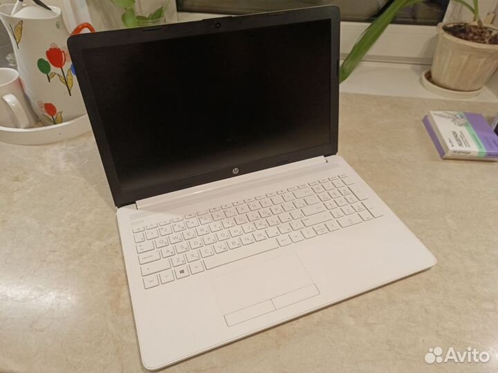 Ноутбук HP 15-db0176ur 4MK72EA