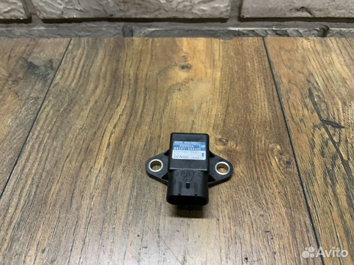 Lexus LX 570 Датчик ускорения