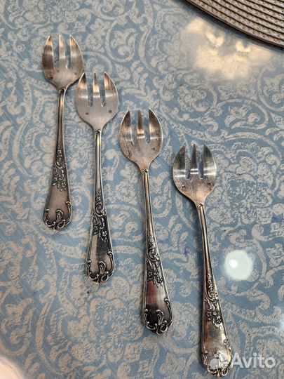 Серебряная вилка