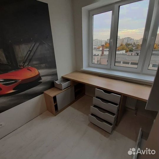 Рабочая зона у окна