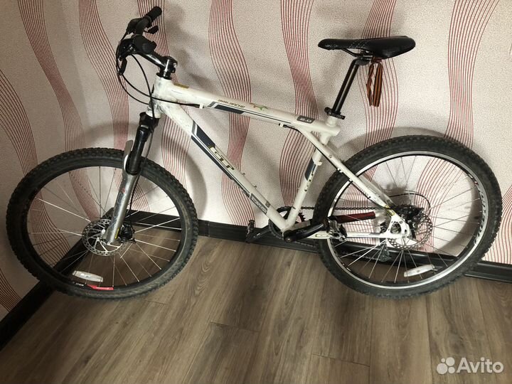 Велосипед Gt avalanche 2.0 disk 2007