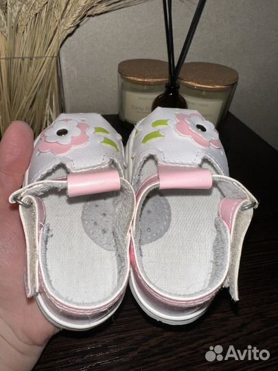 Сандалии для девочки
