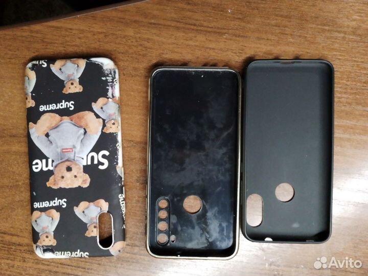 Чехлы на телефоны