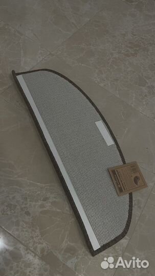 Коврики на ступени лестницы