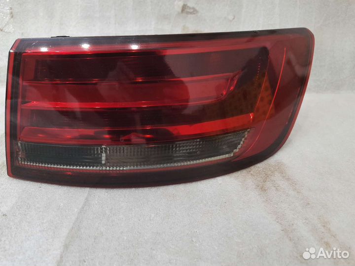 Audi A4 B9 фонарь задний правый наружный галоген