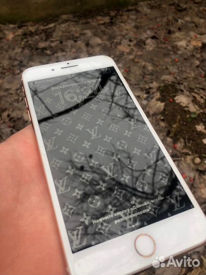 iPhone 8 Plus, 64 ГБ