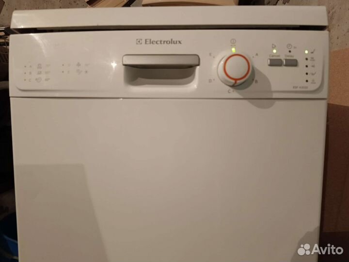 Посудомоечная машина Electrolux ESF43020
