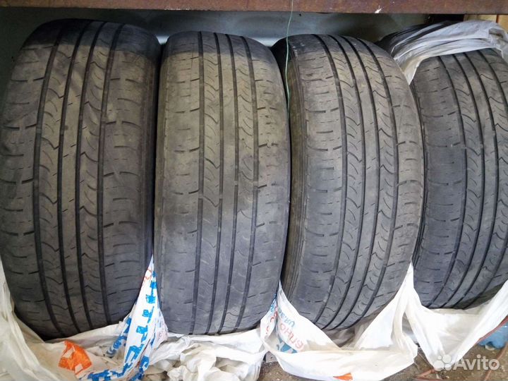 Roadstone Classe Premiere CP672 215/55 R18