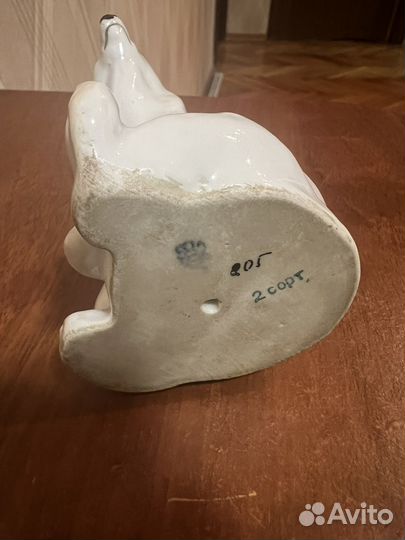 Статуэтка фарфор