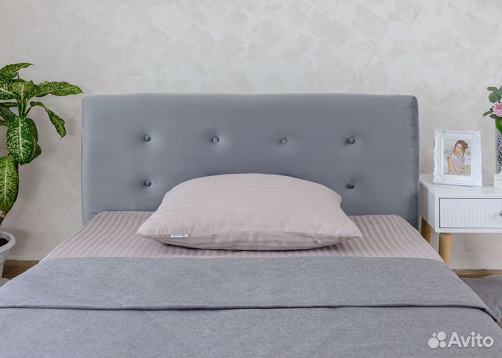 Кровать с матрасом