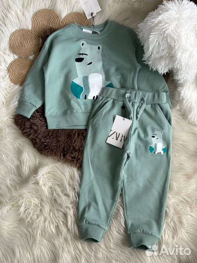 Костюм детский Zara (116 p-p)