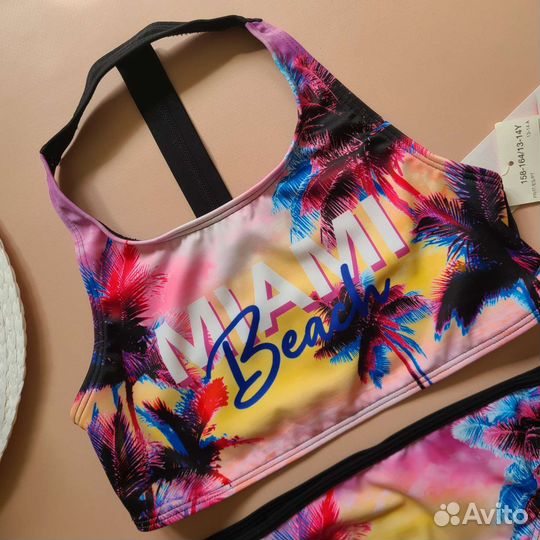 Новый купальник C&A для девочки подростка 158-164