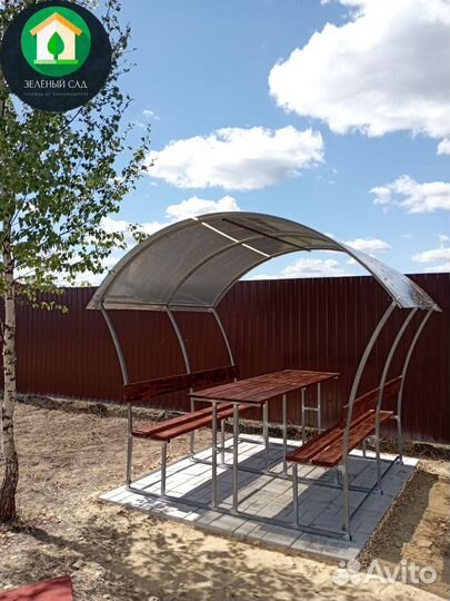 Беседка с мебелью