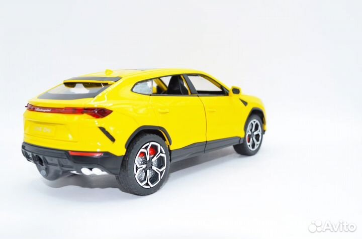 Машинка Lamborghini urus