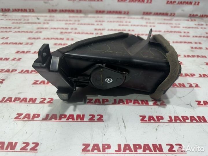 Воздуховод левый Mitsubishi L200 KB4T 4D56U 2014