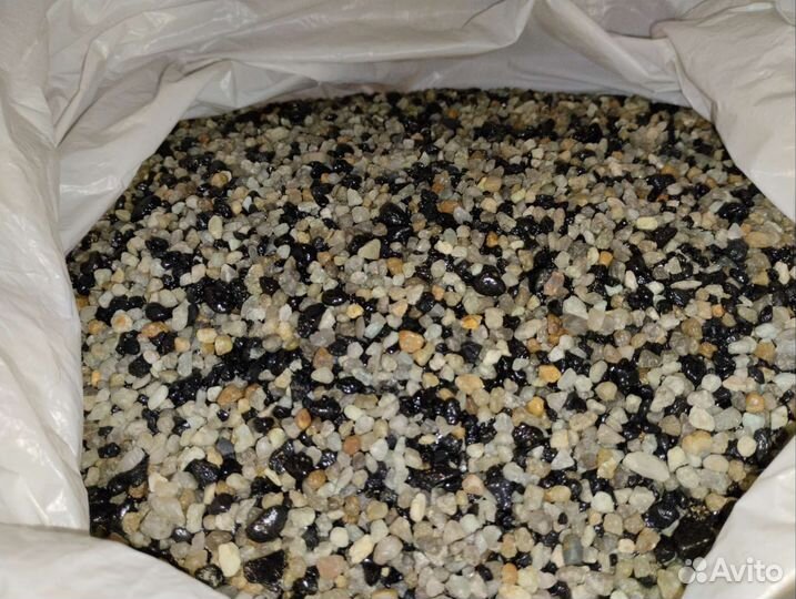 Натуральные камни и кварц,иск.водоросли,гроты