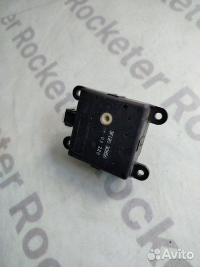 Сервопривод заслонок печки Nissan Fuga 2006