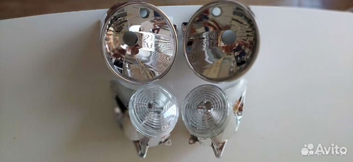 Рефлекторы оригинальные обеих фар golf 6