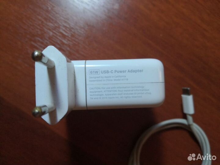 Сетевой адаптер Apple USB-C 61W / Зарядное