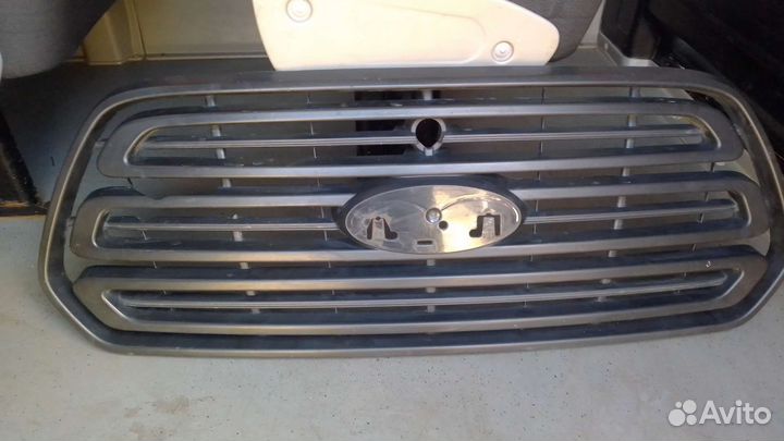 Решетка радиатора Форд transit 2016+