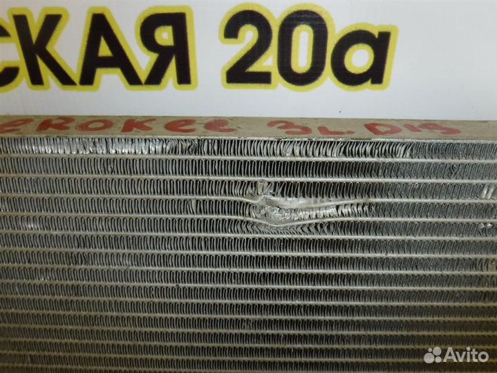 Радиатор основной Jeep Grand Cherokee (WK2) 2011