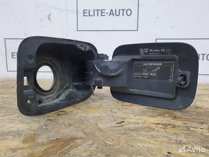 Лючок бензобака Mercedes S W221 2008