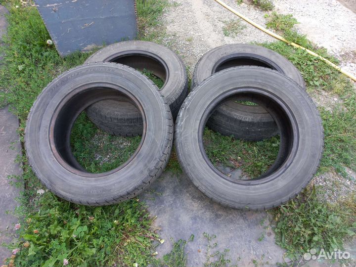 Dunlop DSX 215/65 R16 98