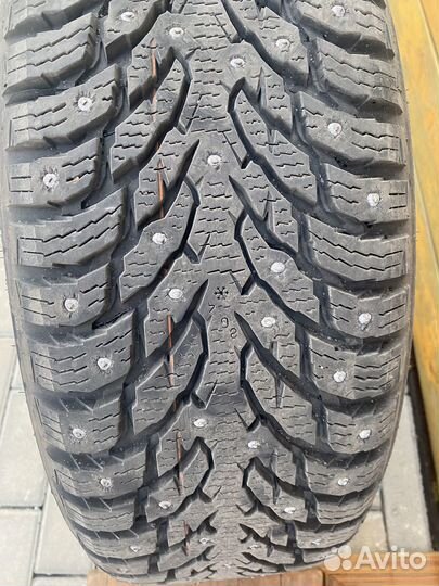 Nokian Tyres Hakkapeliitta 9 SUV 235/60 R18