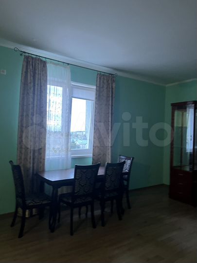2-к. квартира, 70 м², 4/4 эт.
