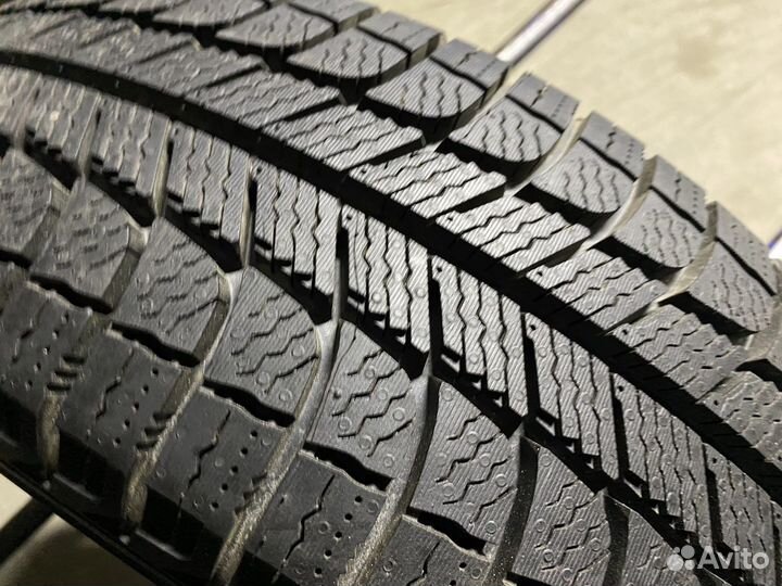 Michelin X-Ice XI3 185/65 R15 92T