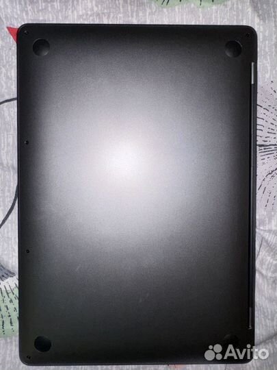 Apple Macbook pro M2