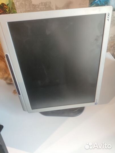 Монитор LG flatron e 2041