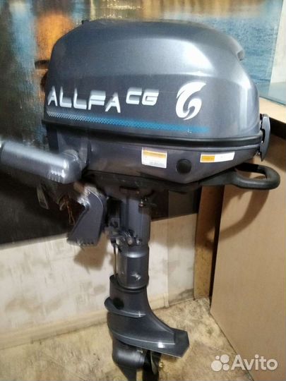 Подвесной лодочный мотор