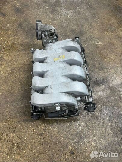 Впускной коллектор Audi Q7 4LB BAR 2005-2009