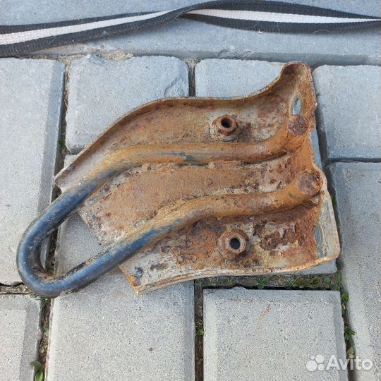 Крюк буксировочный рено колеос