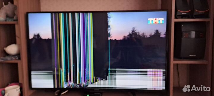 Телевизор на запчасти