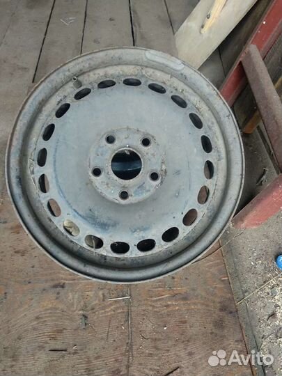 Штамп диски r15 на audi 100 с4