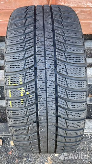 Bridgestone Blizzak LM-001 225/40 R18