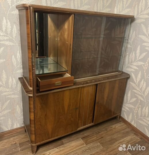 Сервант горка