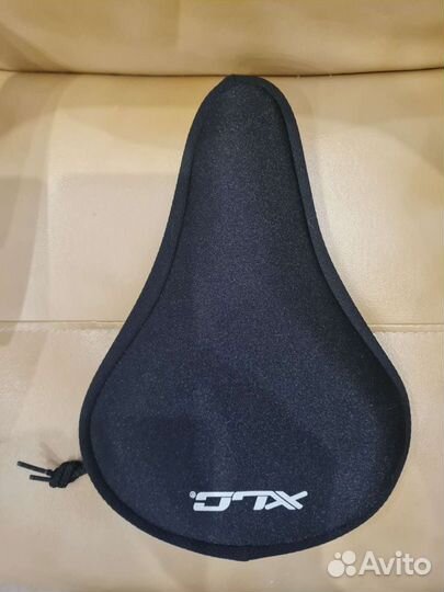 Накладка - чехол на седло велосипеда универсальная