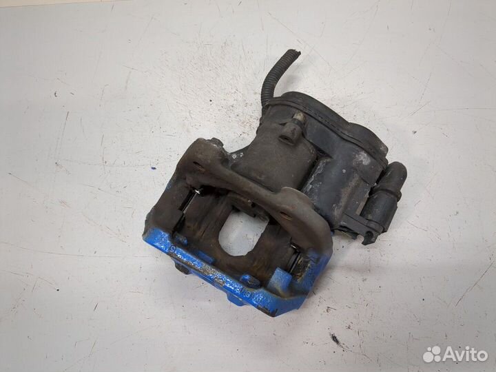 Суппорт BMW 5 F10, 2011