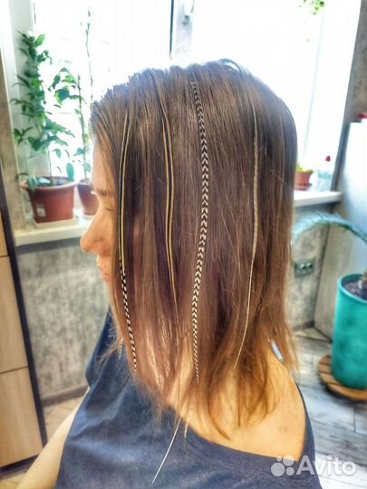 Наращивание перьев в волосы