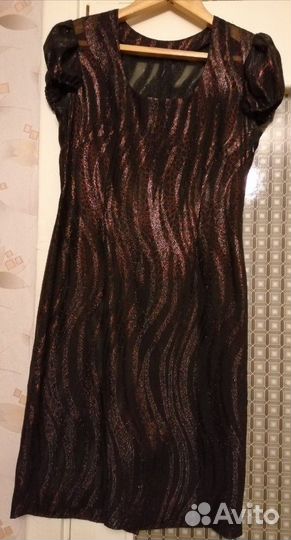 Платья праздничные